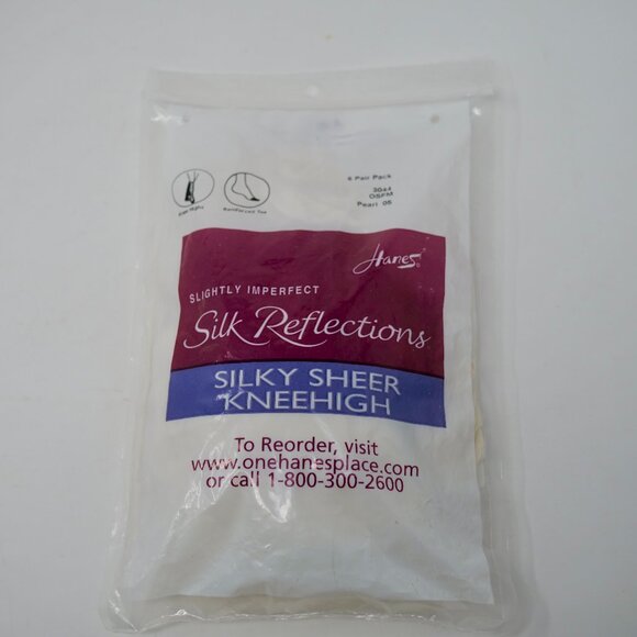 NOS Hanes Silk Reflections Silky Sheer Knee Highs Reinforced Toe 6 Pairs PEARL - Picture 1 of 3